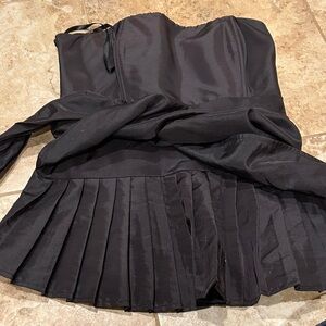 Elegant Black Strapless Top